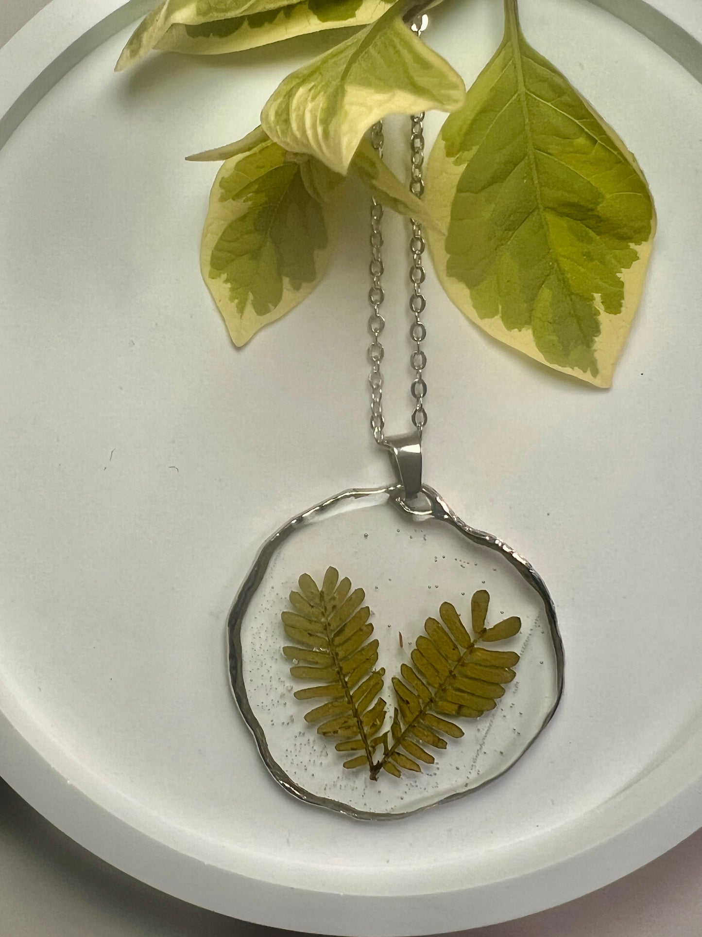 Petite Ral Leaf in silver Frame Resin Jewelry