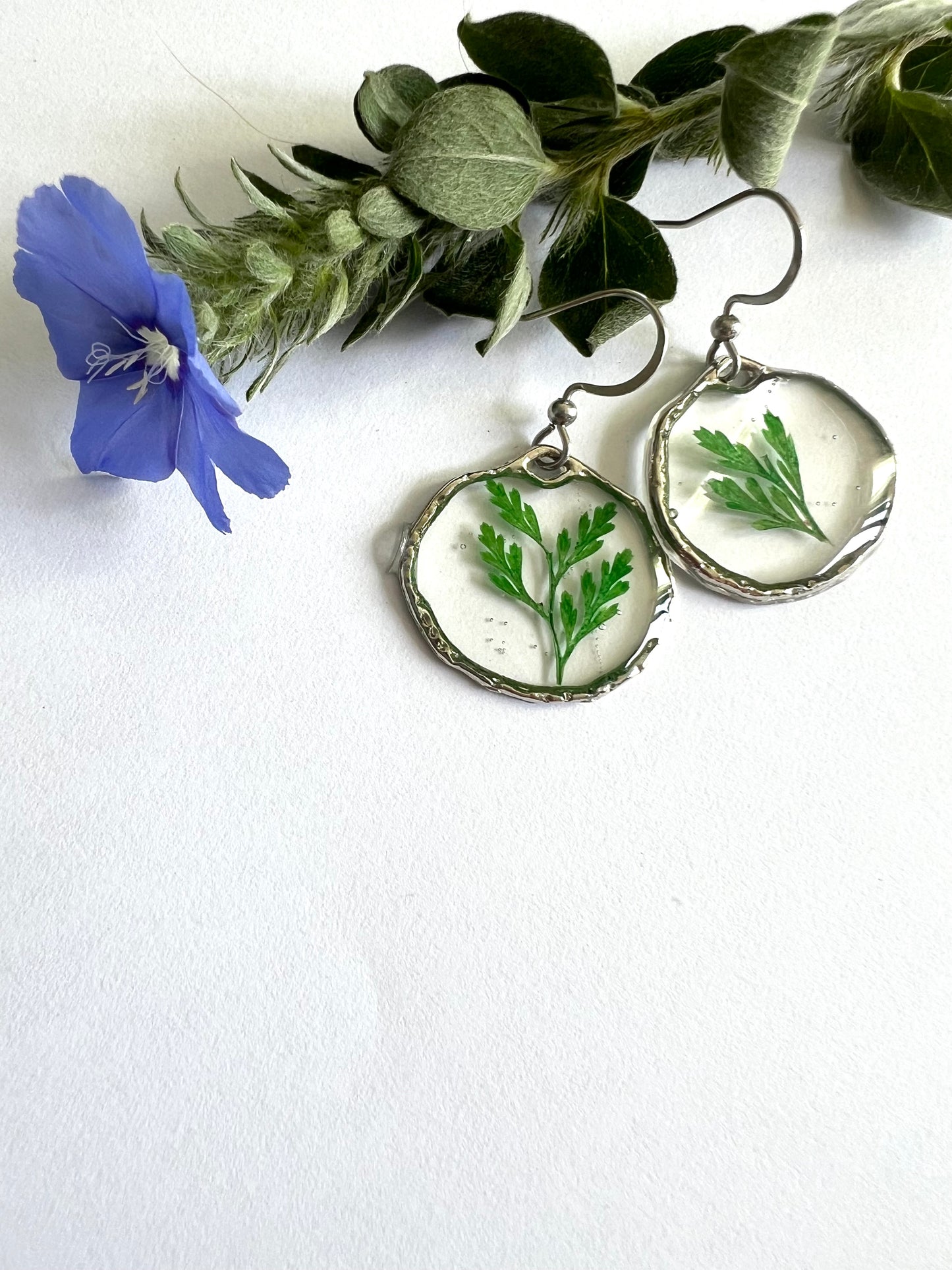 Petite Ral Leaf in silver Frame Resin Jewelry
