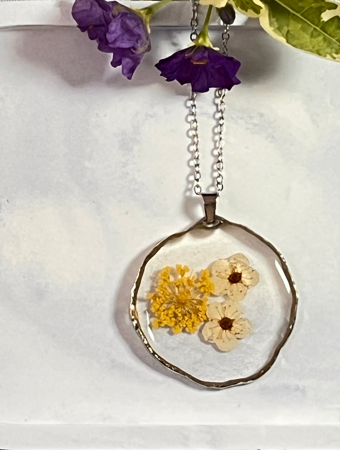 Yellow Lace Fynbos Silver Round Frame Resin Jewellery - JewlOn