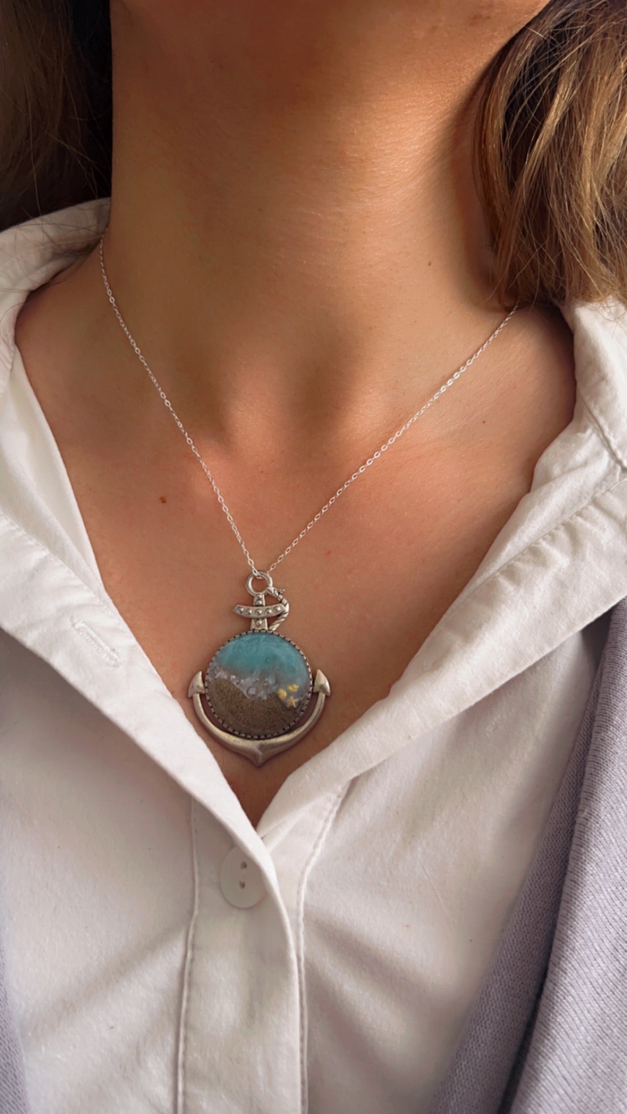 Unisex Anchor Sea View Resin Necklace