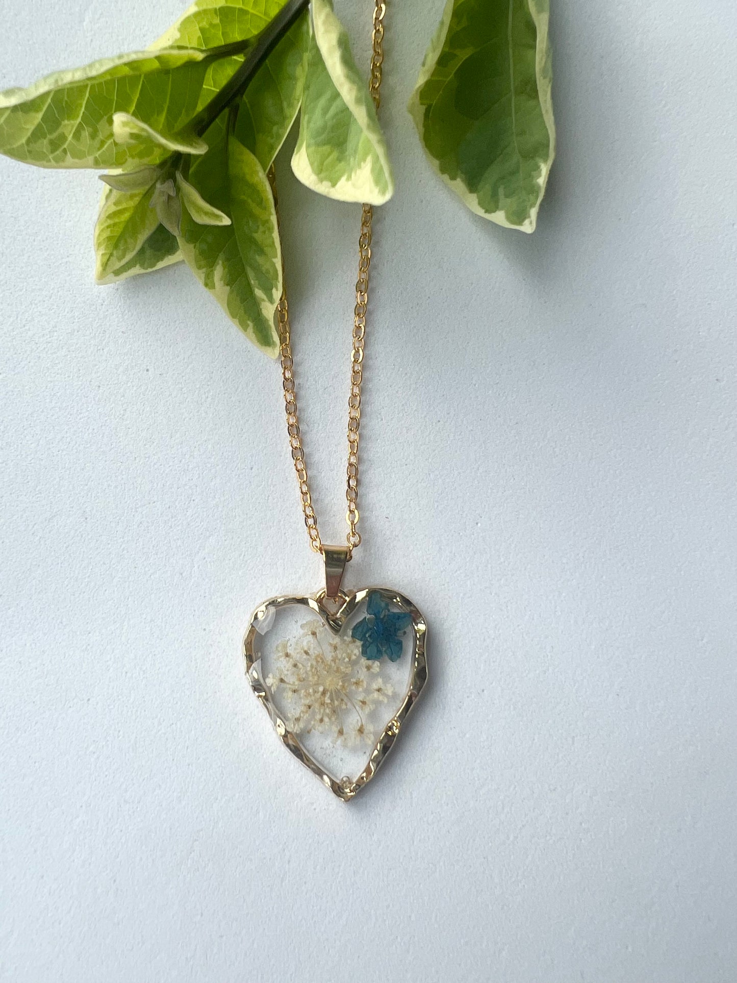 Fynbos Blast Dainty Heart Shape Resin Jewellery