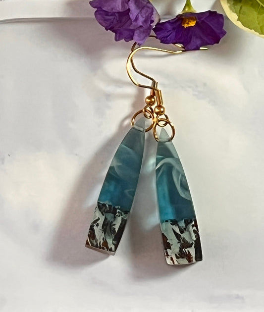 Snowy Mountain Resin Earrings and Necklace - JewlOn