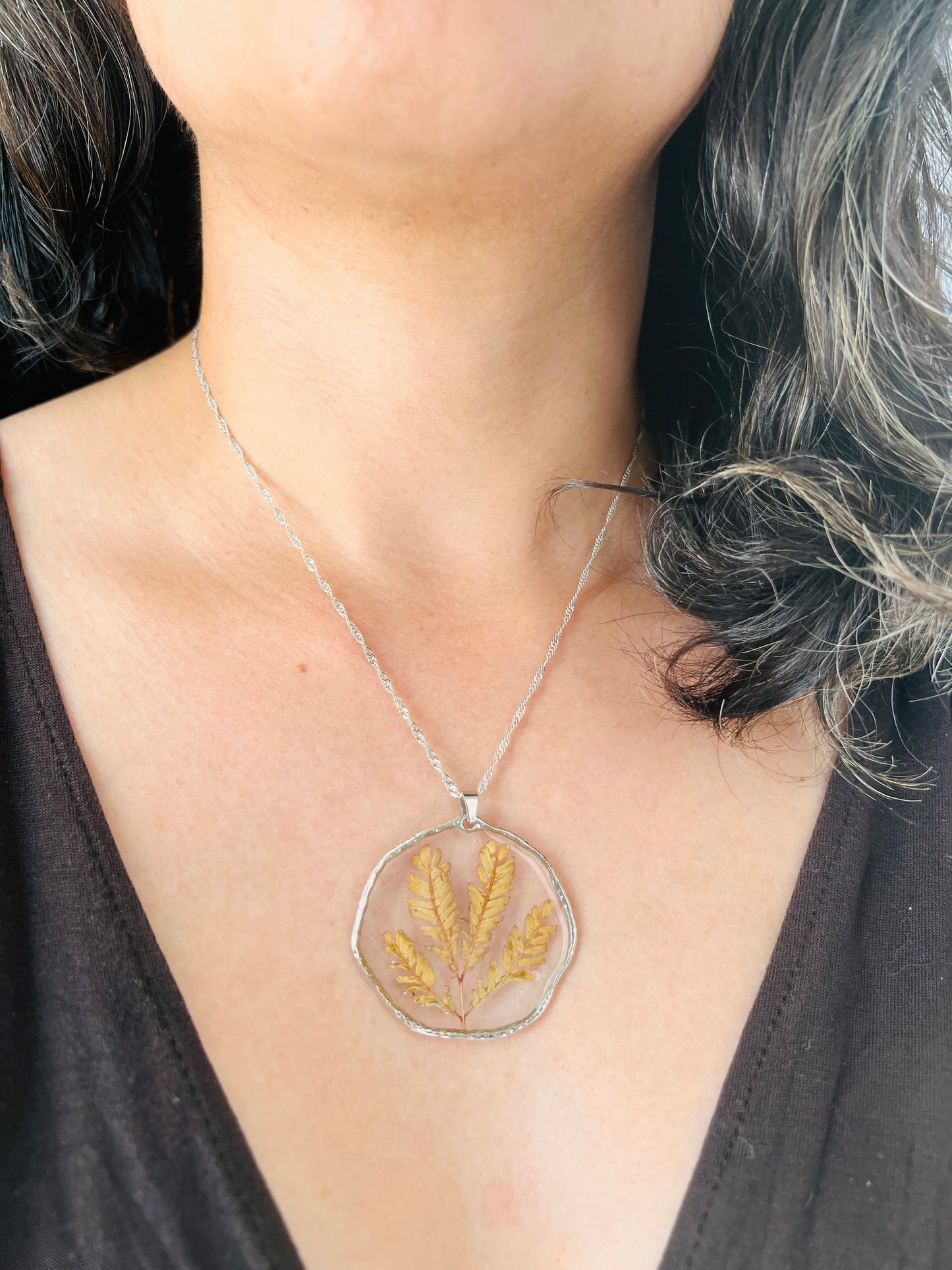 Statement Leaf in Silver Round Frame Resin Jewellery