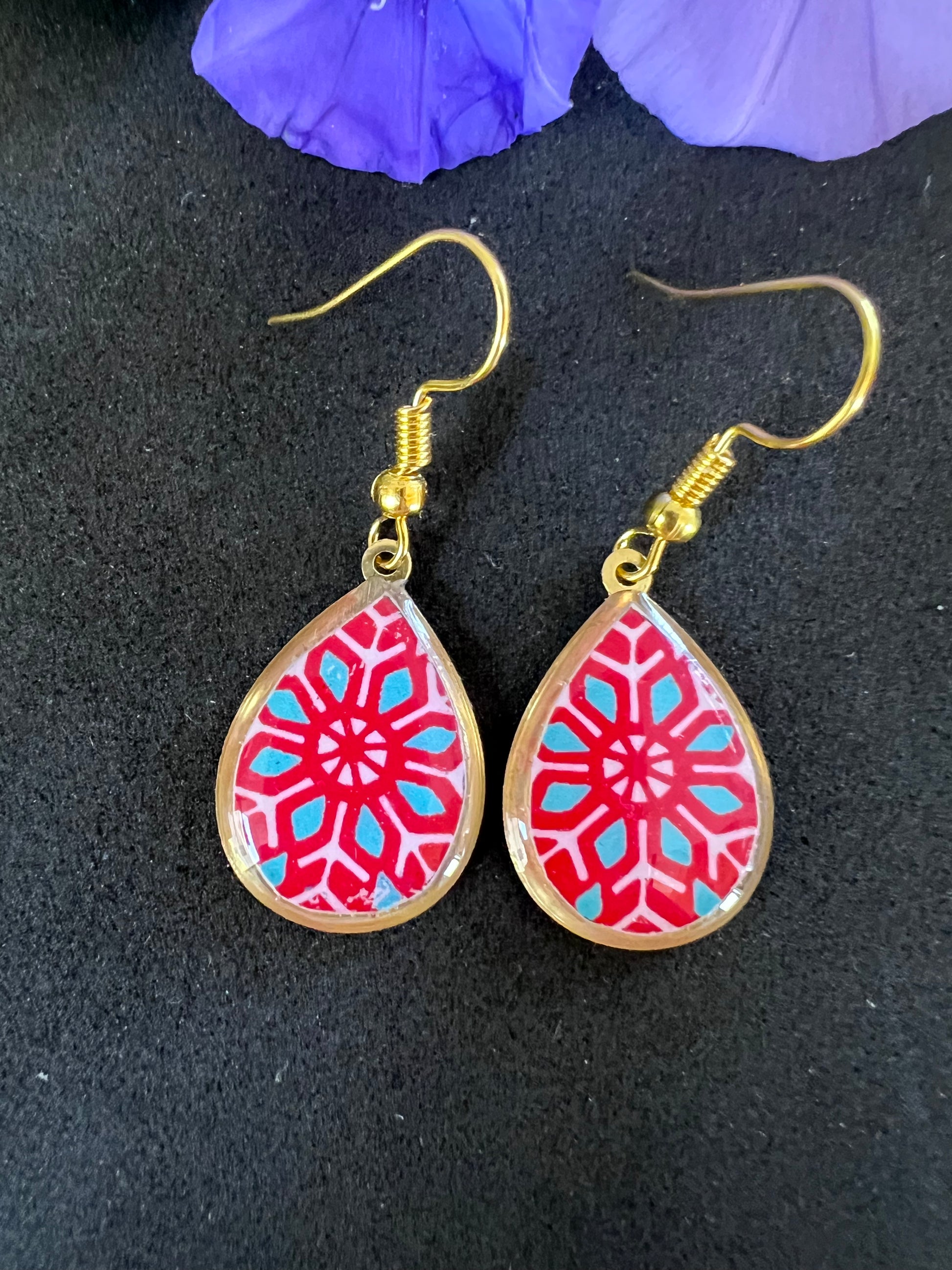 double sided beautiful unique red turquoise blue morocan turkish persian pattern gift anniversary christmas