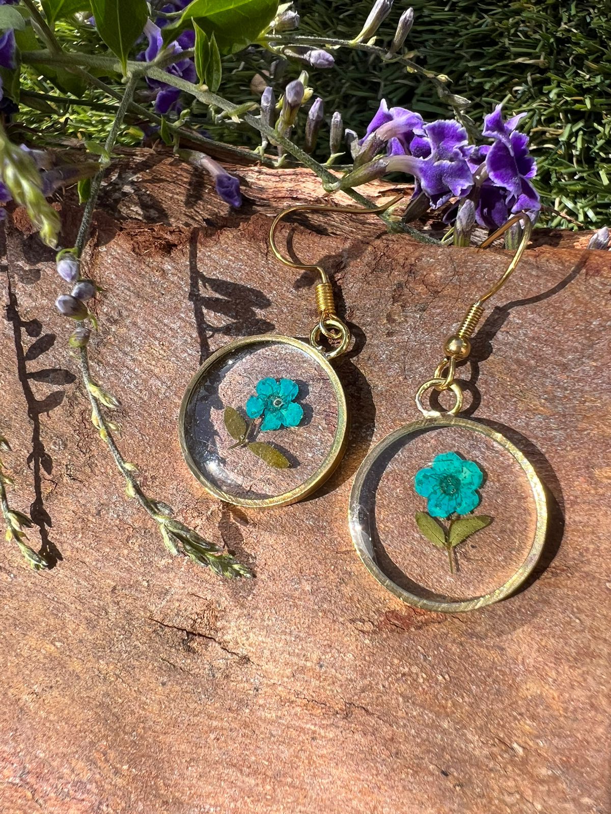 round simple real dainty tiny blue flower earrings