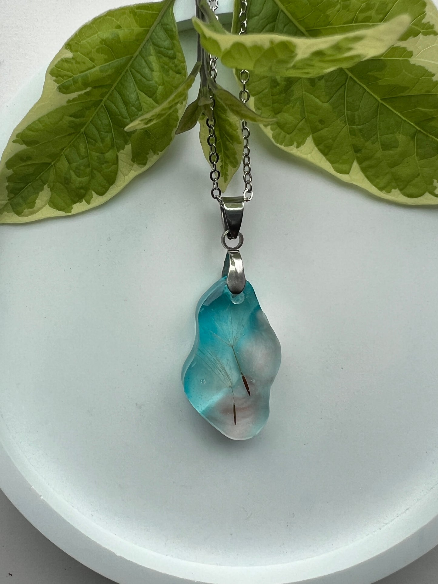 Dandelion Dream Resin Necklace