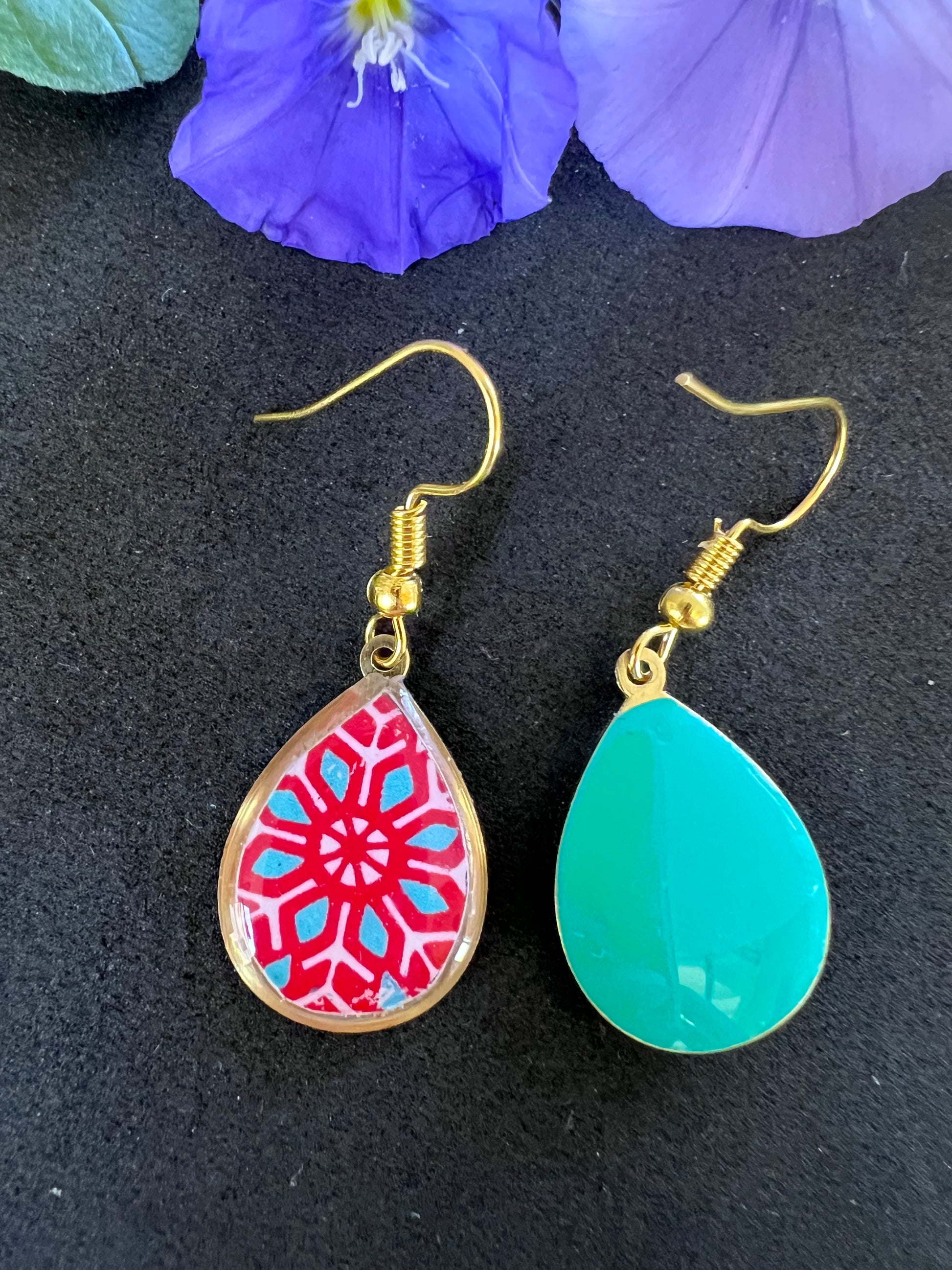 double sided beautiful unique red turquoise blue morocan turkish persian pattern gift anniversary christmas