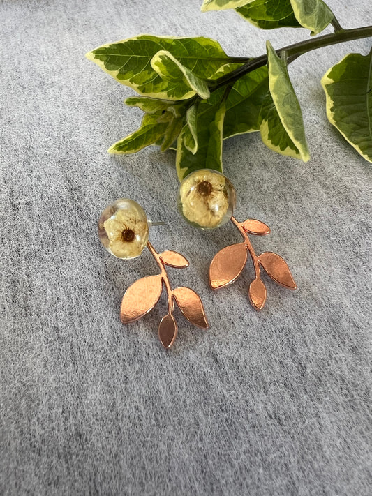 Tiny white flower stud earrings