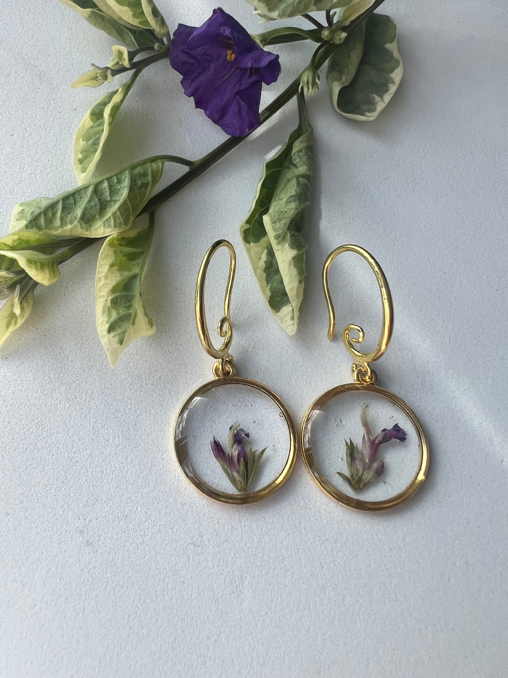 Dainty gold heart shape earrings with yellow and purple wild flower fynbos of Cederberg minimalist perfect gift with classic hooks 