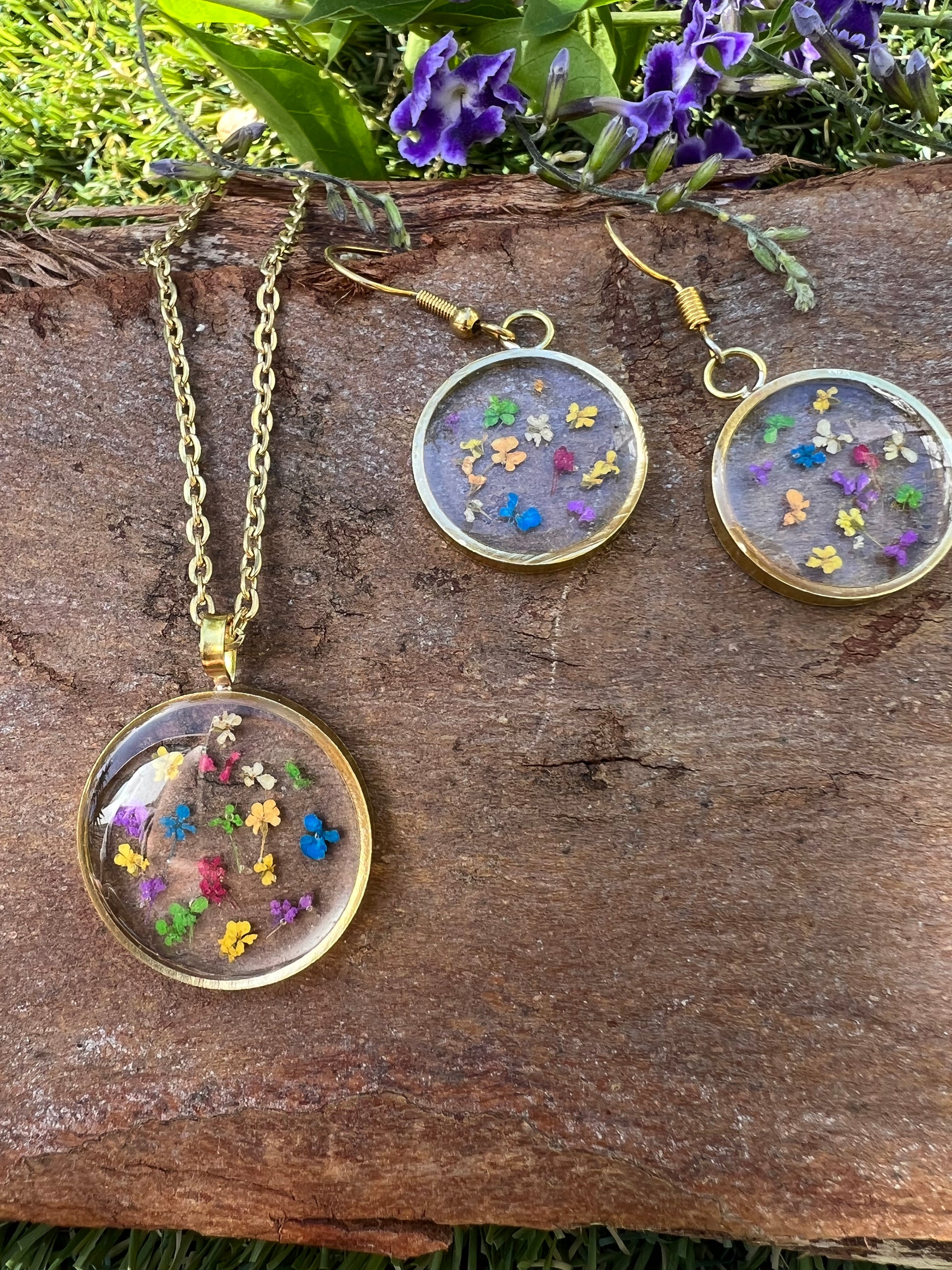 blast of tiny real flower petals necklace and earrings cute perfect gift
