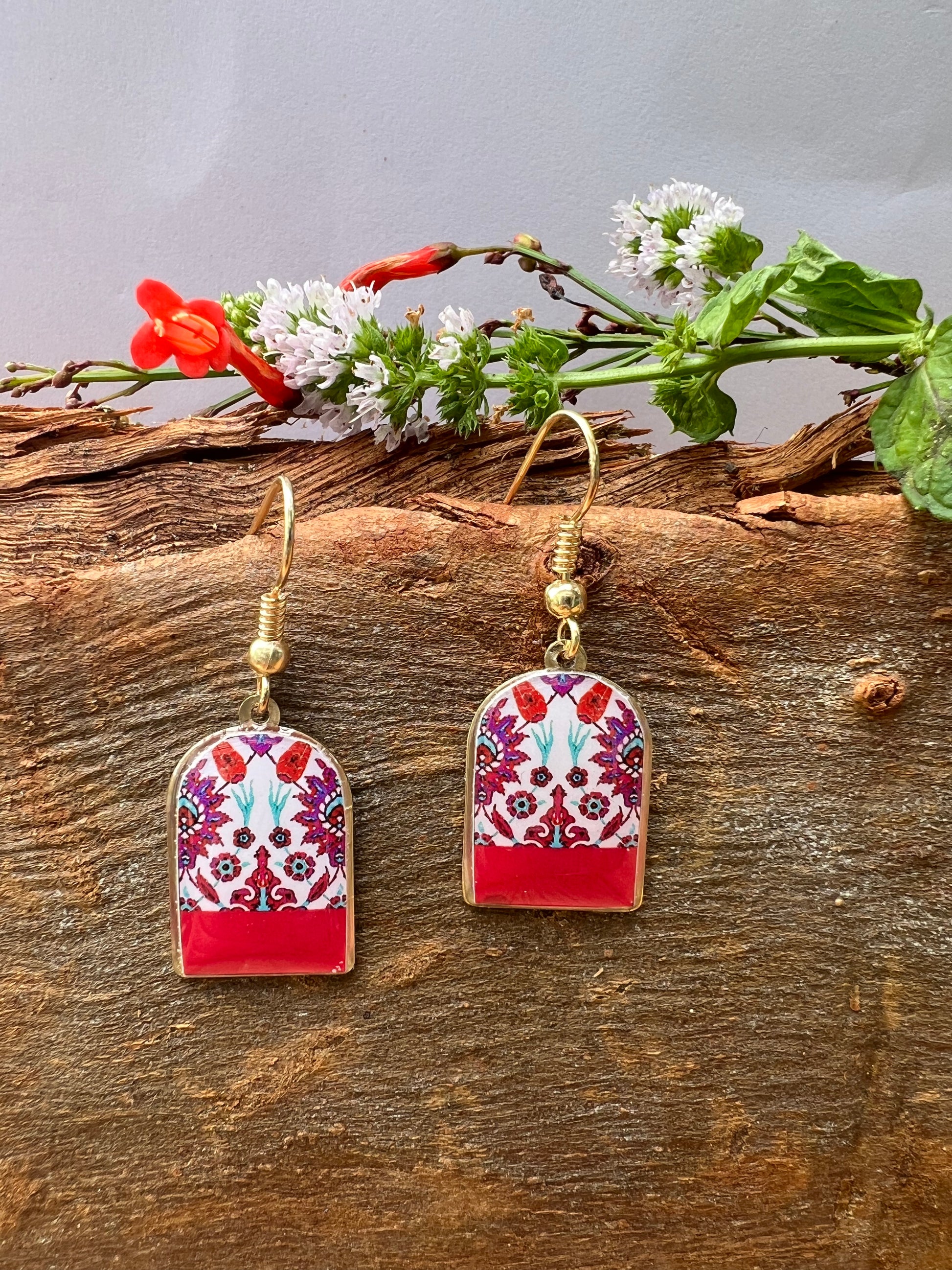 Pink dainty persian Turkish Moroccan pattern dangle earrings