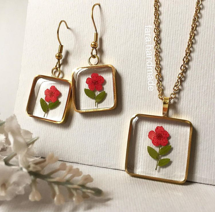 fynbos pink flower necklace earrings