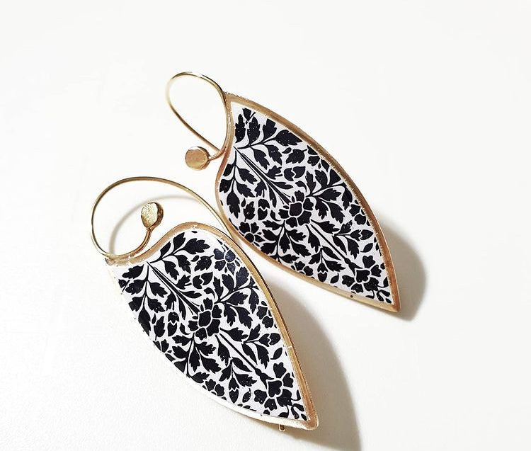 unique style floral black and white earrings