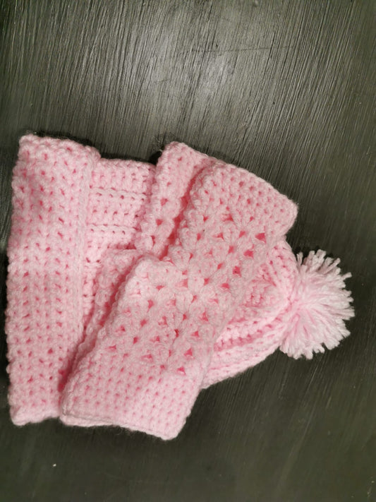Hand knitted beanie and fingerless glove
